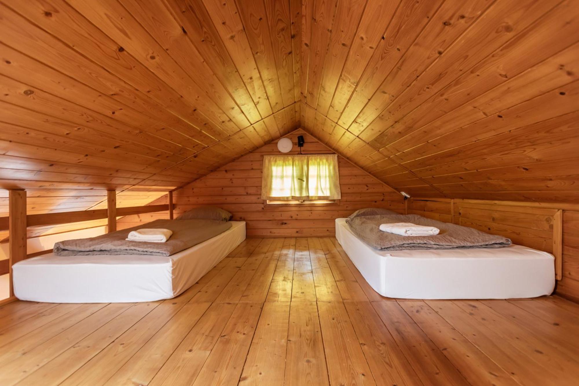 Private Summer House With Swimming Pool, Beach Bar And Pit For Football And Volleyball Hvezdonice Екстериор снимка